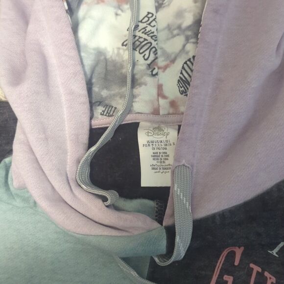 Disney Parks 2022 The Haunted Mansion Hitchhiking Ghost Will Follow Hoodie - Picture 5 of 7